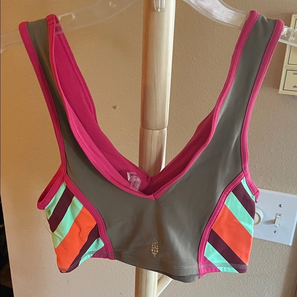 Vibrant Women's Crop Top with Pink and Orange Accents - Picture 2 of 4